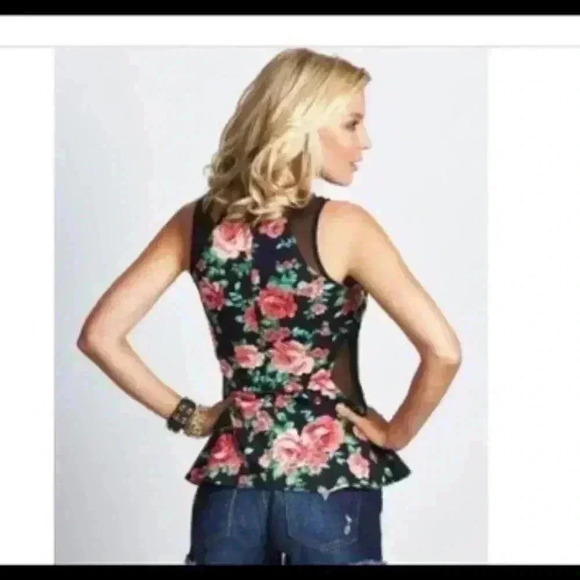 Guess Mesh Panel Peplum Tank - Picture 12 of 12